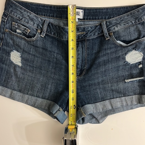 Paige Medium Wash Distressed Denim Shorts EUC - size 30 - Picture 7 of 8